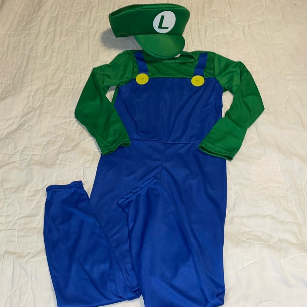 1-Medium 1-XLarge LUIGI CHILDREN’S 1 piece jumper. Unisex. BLUE/GREEN w L Hat